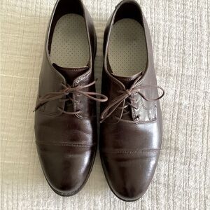 Allen Edmonds Cap-toe Oxford size 10